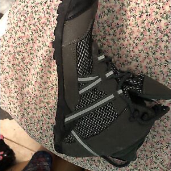 Rare   Discontinued   Hiking boot  unused  new, new smell - Picture 3 of 3